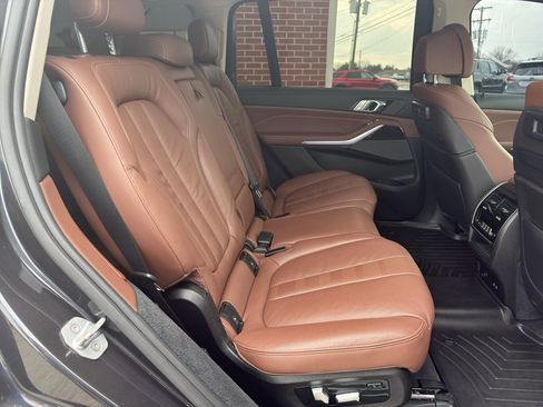 Used 2020 BMW X7 xDrive40i w/ Premium Package image 13