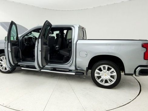 New 2026 Chevrolet Silverado 1500 High Country w/ High Country Premium Package AWD/4WD image 11