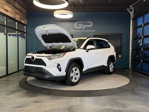 Used 2021 Toyota RAV4 XLE AWD/4WD image 24