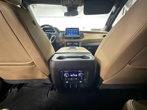 Used 2024 Chevrolet Tahoe Premier RWD image 16
