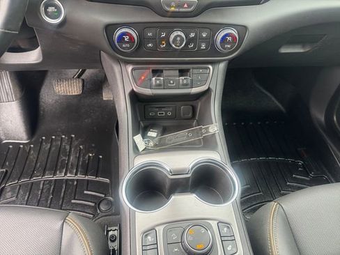 Certified 2024 GMC Terrain AT4 image 15