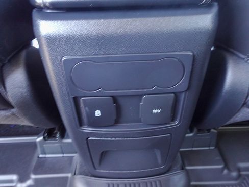 Used 2023 Ford Explorer XLT w/ Equipment Group 202A AWD/4WD image 26