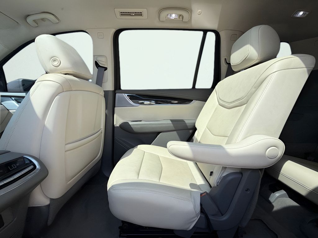 Used 2020 Cadillac XT6 Premium Luxury FWD image 20