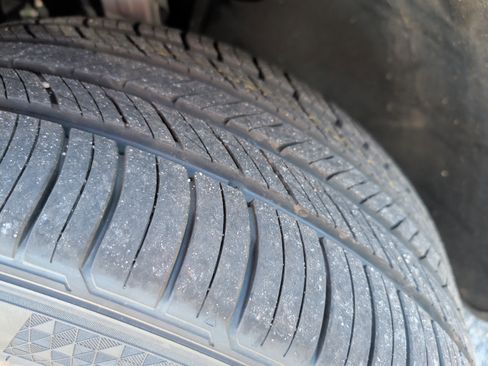 Used 2017 Porsche Cayenne Platinum Edition image 29