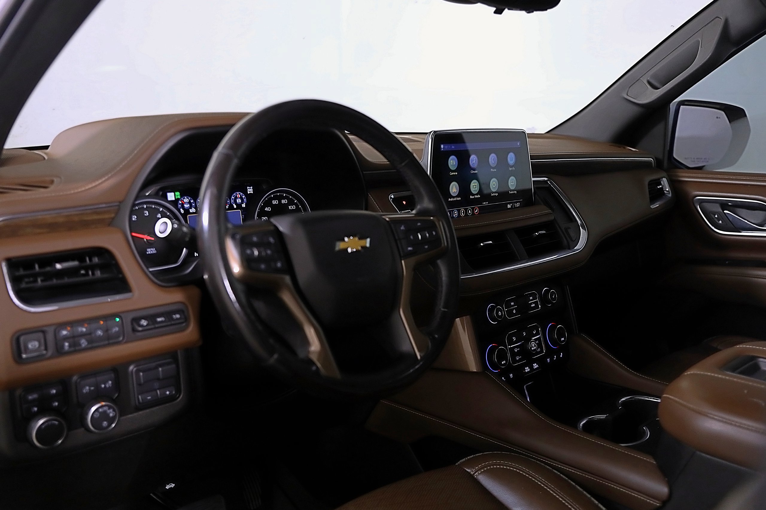 Used 2021 Chevrolet Tahoe High Country w/ Premium Package AWD/4WD image 25