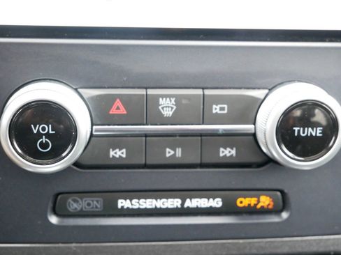 Certified 2023 Ford Edge ST-Line w/ Class II Trailer Tow Package image 25