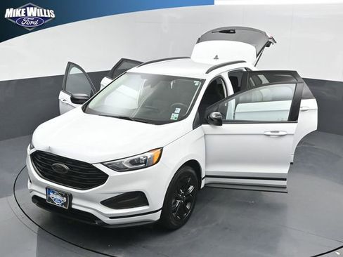 Used 2022 Ford Edge SE w/ Black Appearance Package image 26