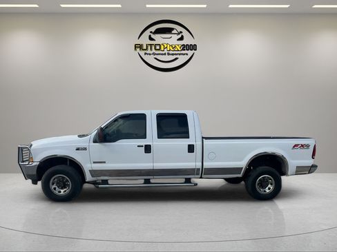 Used 2004 Ford F350 Lariat AWD/4WD image 4
