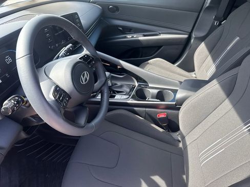 New 2026 Hyundai Elantra SEL Sport Premium FWD image 18