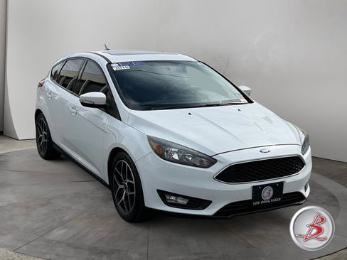 Used 2018 Ford Focus SEL FWD image 1