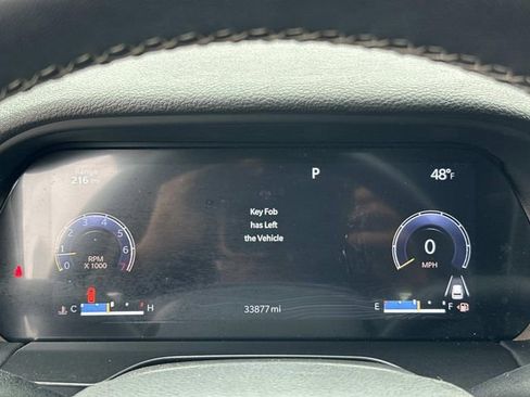 Used 2023 Jeep Grand Cherokee Laredo image 28