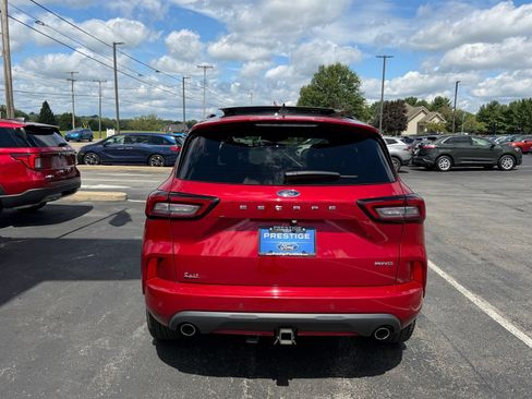 Used 2024 Ford Escape ST-Line Select w/ Tech Pack #2 AWD/4WD image 8