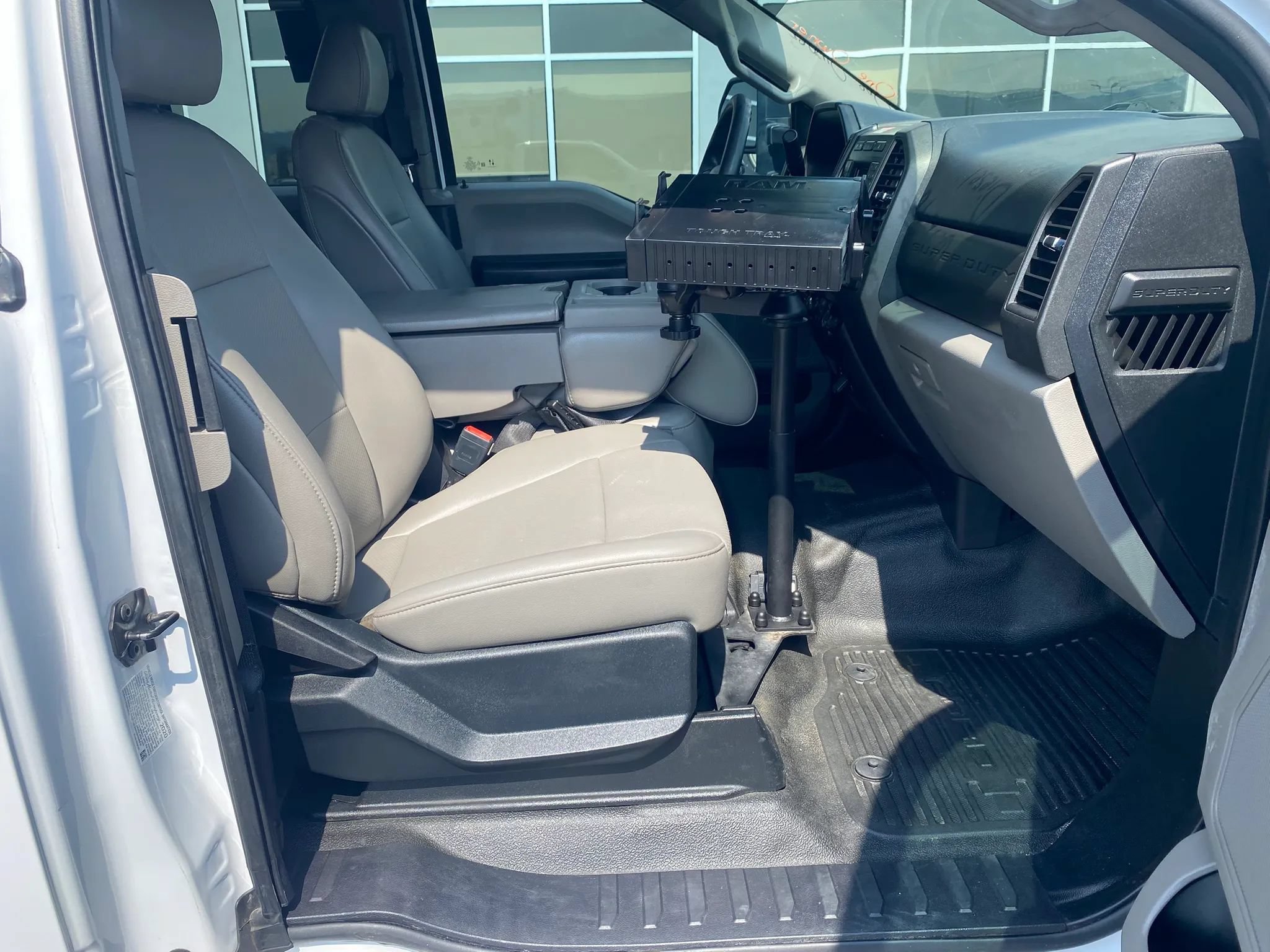 Used 2020 Ford F550 2WD SuperCab Super Duty image 22