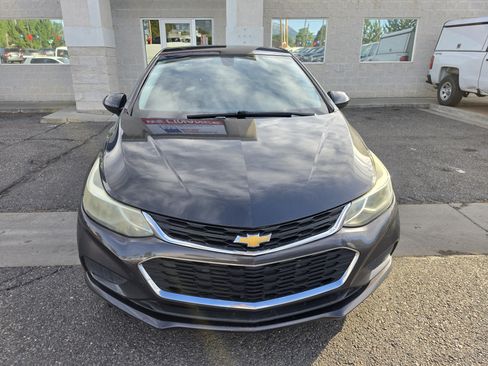 Used 2016 Chevrolet Cruze LT w/ Sun And Sound Package FWD image 2