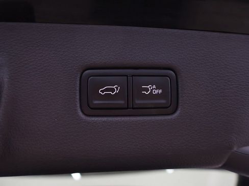 Used 2024 Kia Carnival SX Prestige FWD image 23