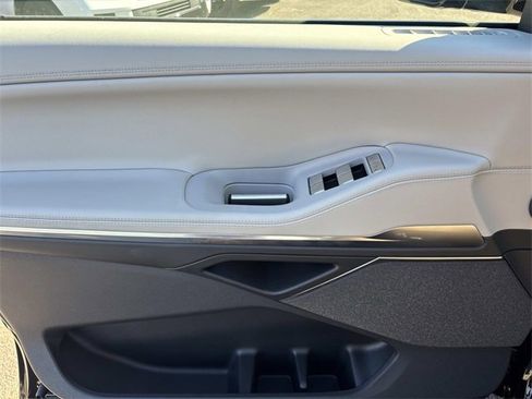 New 2025 Lincoln Navigator Reserve image 22