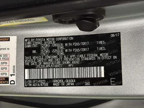Used 2018 Toyota 4Runner SR5 RWD image 10