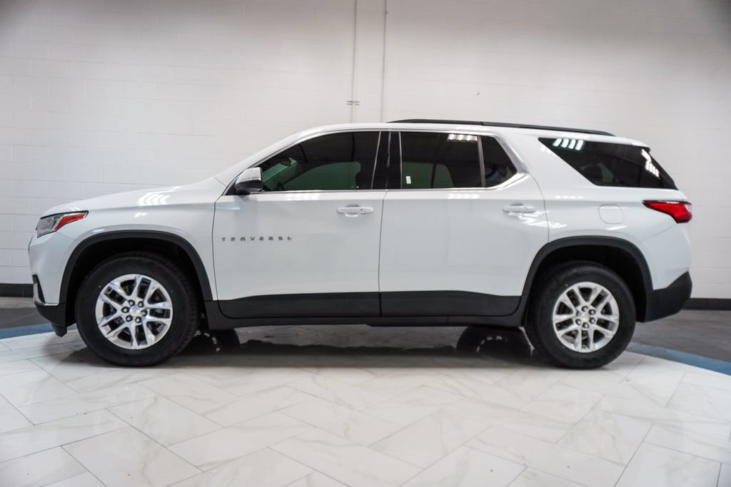 Used 2021 Chevrolet Traverse LT FWD image 32