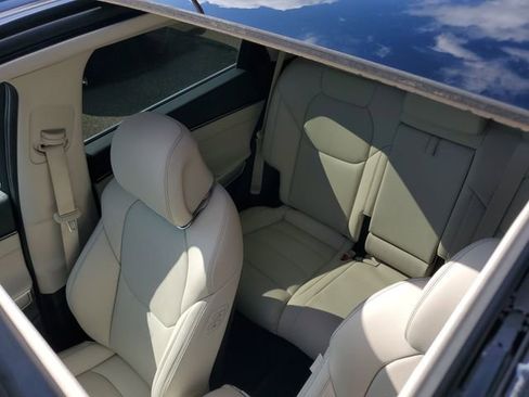 Used 2022 Genesis GV70 2.5T w/ Select Package image 38