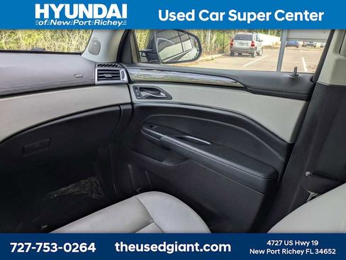 Used 2016 Cadillac SRX Luxury w/ Driver Awareness Package AWD/4WD image 21
