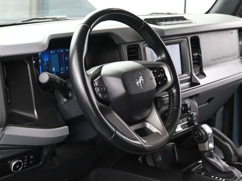 Used 2023 Ford Bronco Big Bend w/ Sasquatch Package AWD/4WD image 12