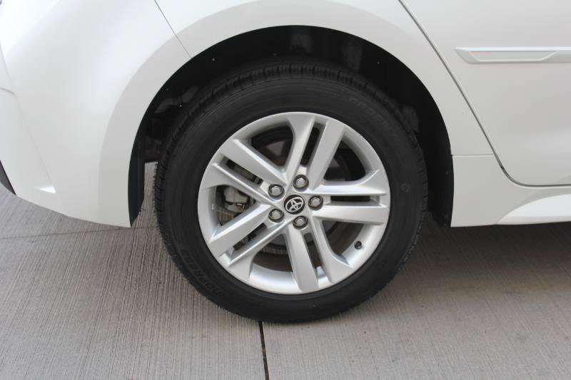Used 2021 Toyota Corolla SE FWD image 37