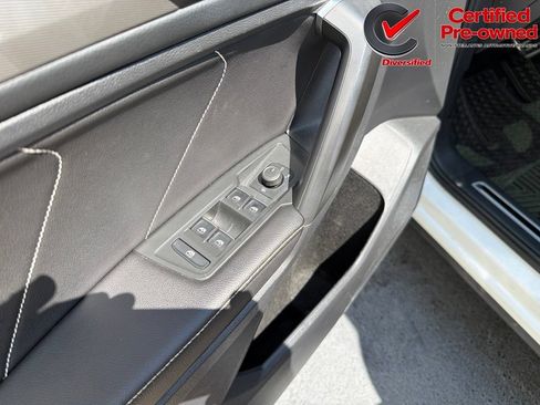 Used 2022 Volkswagen Tiguan SE R-Line FWD image 44