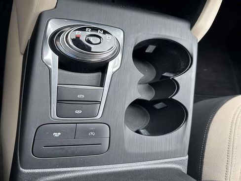 Used 2021 Ford Escape SE w/ Convenience Package FWD image 21