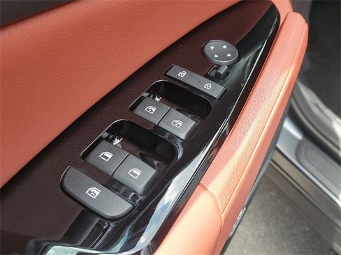 New 2025 Kia Sportage SX Prestige image 18