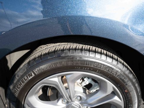 Used 2023 Honda Accord EX image 29