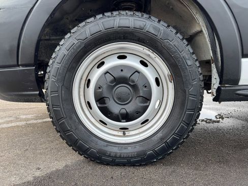 Used 2019 Ford Transit 150 130 Medium Roof image 13