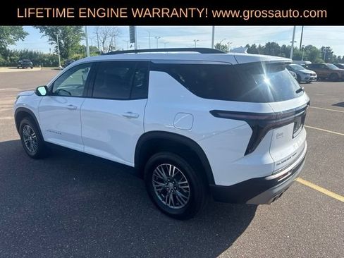 Used 2025 Chevrolet Traverse LT AWD/4WD image 7