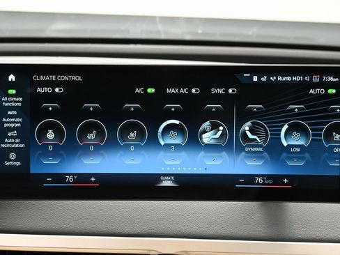 Used 2022 BMW iX xDrive50 w/ Sport Package image 27