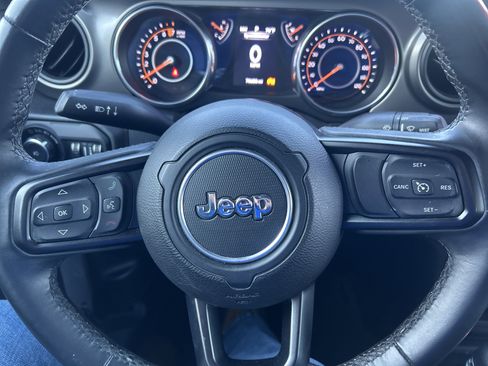 Used 2018 Jeep Wrangler Unlimited Sport S image 21