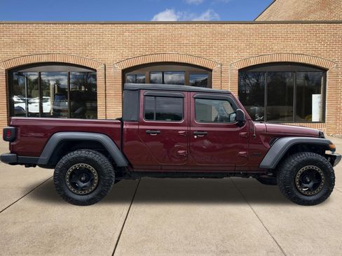 Used 2021 Jeep Gladiator Sport w/ Trailer Tow Package AWD/4WD image 4