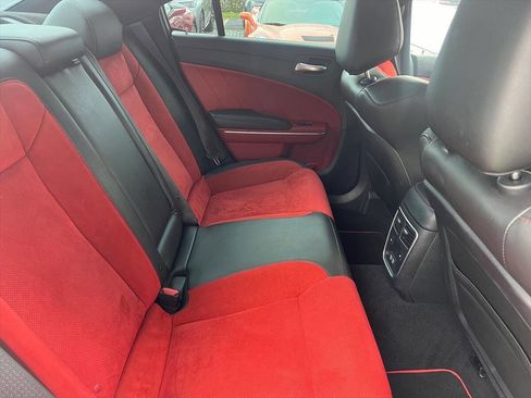 Used 2022 Dodge Charger Scat Pack w/ Dynamics Package image 9