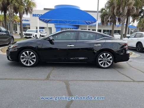 Used 2023 Nissan Maxima Platinum w/ Sport Mat Group image 2