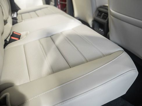 Used 2025 Honda CR-V EX-L image 33