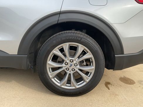 Used 2023 Ford Explorer Limited w/ Limited Technology Package image 6