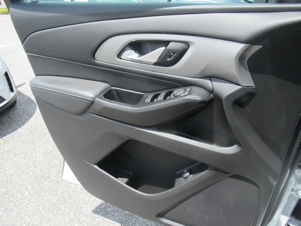 Certified 2023 Chevrolet Traverse LT FWD image 25