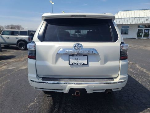 Used 2017 Toyota 4Runner Limited AWD/4WD image 5