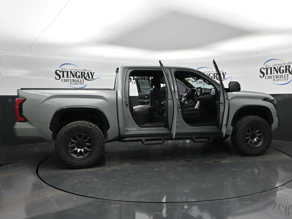 Used 2024 Toyota Tundra Platinum AWD/4WD image 36