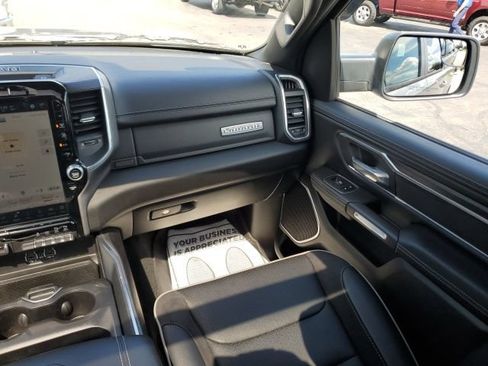 Used 2023 RAM 1500 Laramie AWD/4WD image 16
