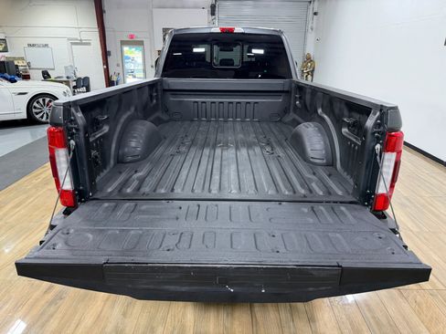 Used 2019 Ford F350 Lariat w/ Lariat Ultimate Package AWD/4WD image 8