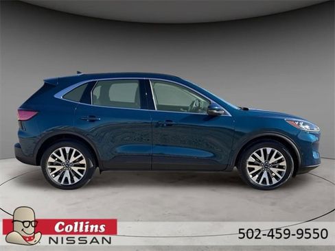 Used 2020 Ford Escape Titanium image 10