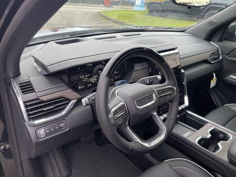 New 2026 GMC Acadia Denali w/ Super Cruise Package AWD/4WD image 46