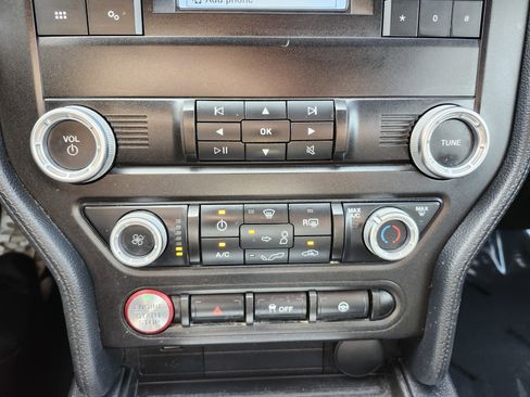 Used 2020 Ford Mustang Coupe RWD image 29
