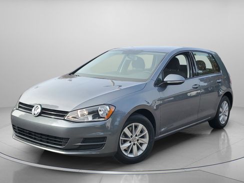 Used 2016 Volkswagen Golf S image 2