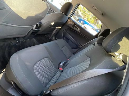Used 2023 Kia Sportage LX AWD/4WD image 31