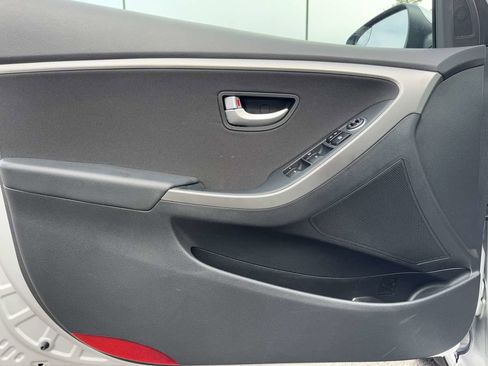 Used 2016 Hyundai Elantra GT w/ Option Group 02 image 21